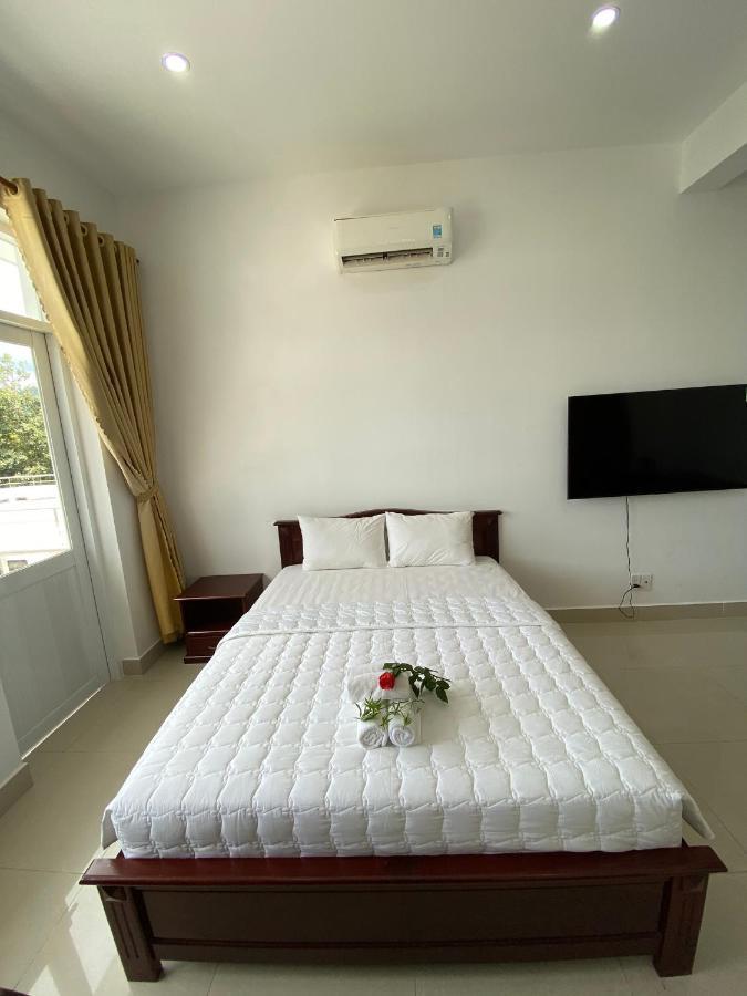 Con Dao Guesthouse Chi Khu Co Ong Ngoại thất bức ảnh