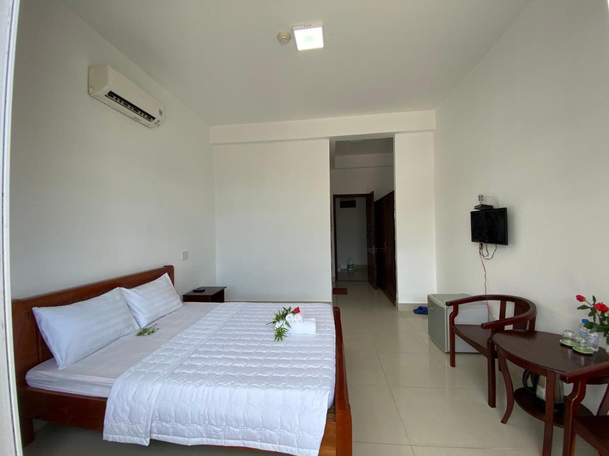 Con Dao Guesthouse Chi Khu Co Ong Ngoại thất bức ảnh